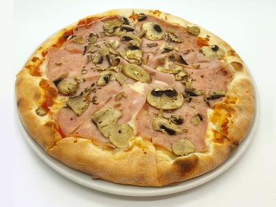 PIZZA PROSCIUTTO E FUNGHI